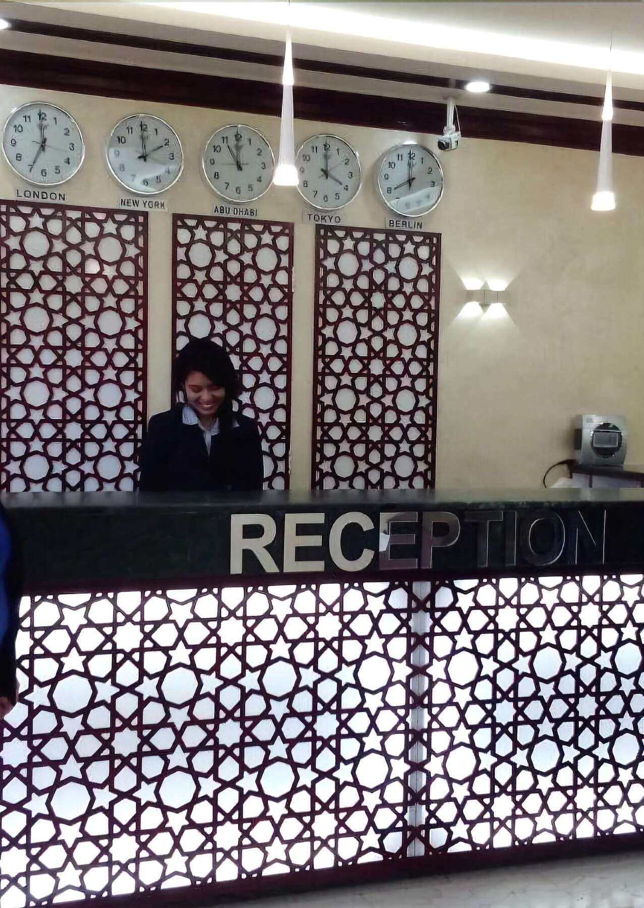 Oyo 366 Waves Hotel Acman Dış mekan fotoğraf