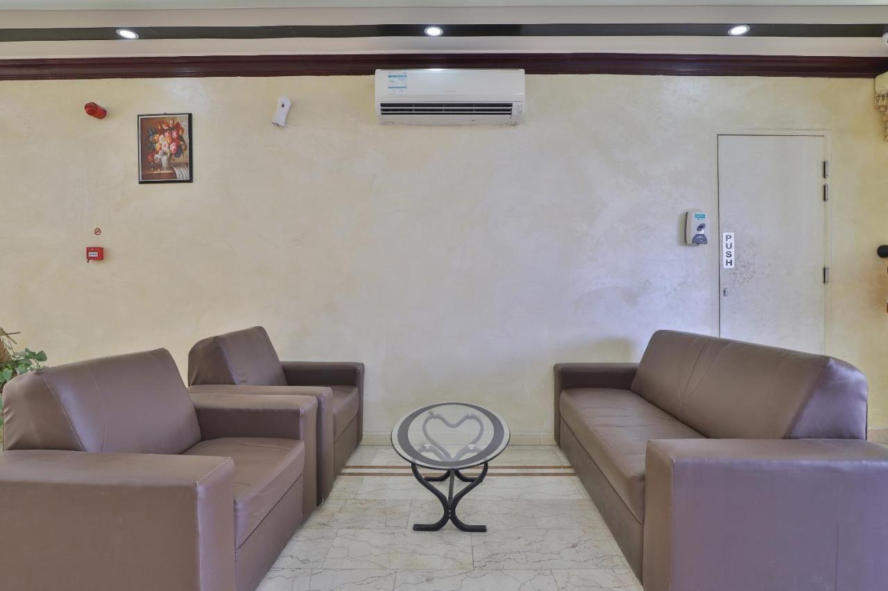 Oyo 366 Waves Hotel Acman Dış mekan fotoğraf