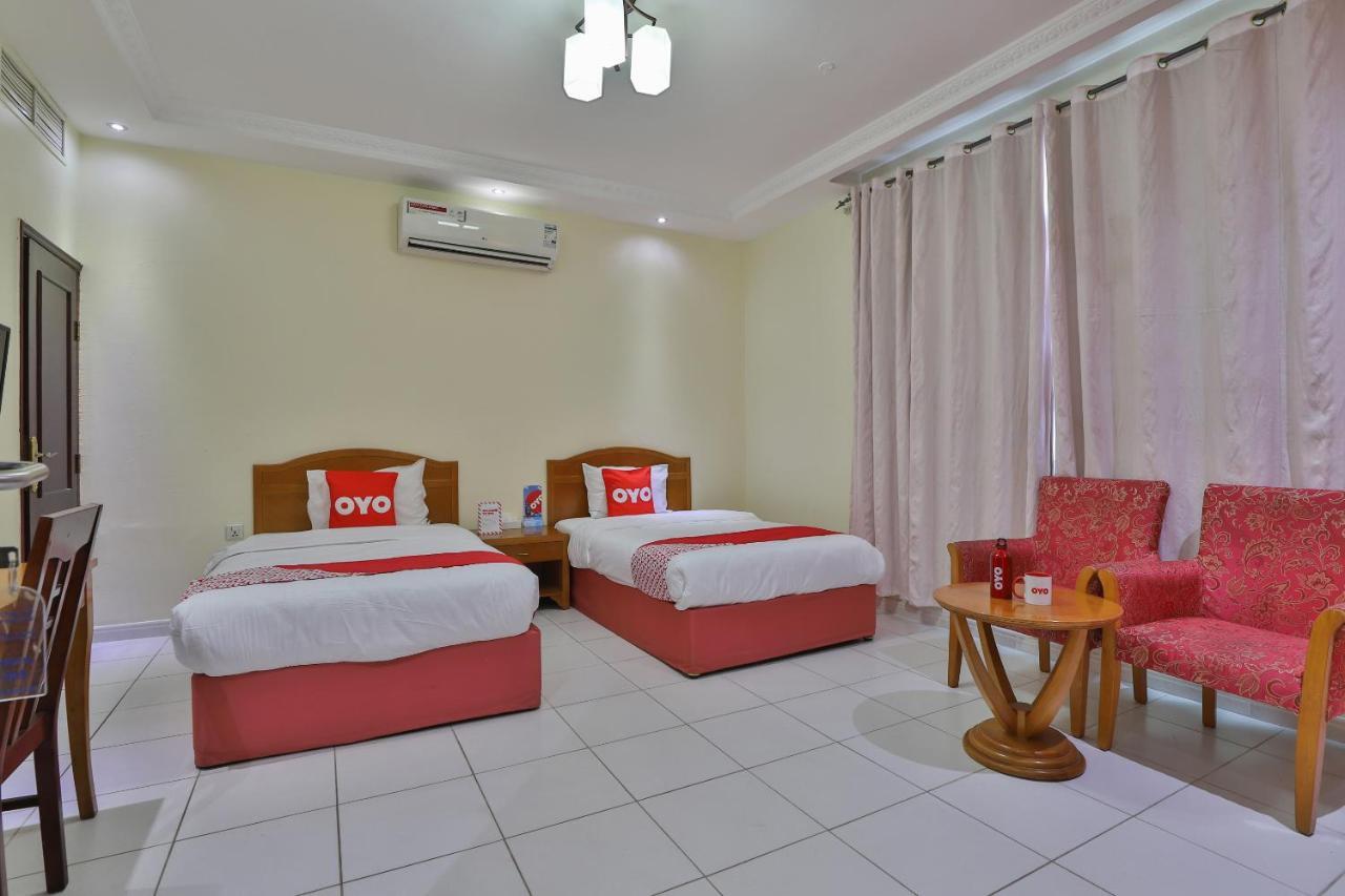 Oyo 366 Waves Hotel Acman Dış mekan fotoğraf