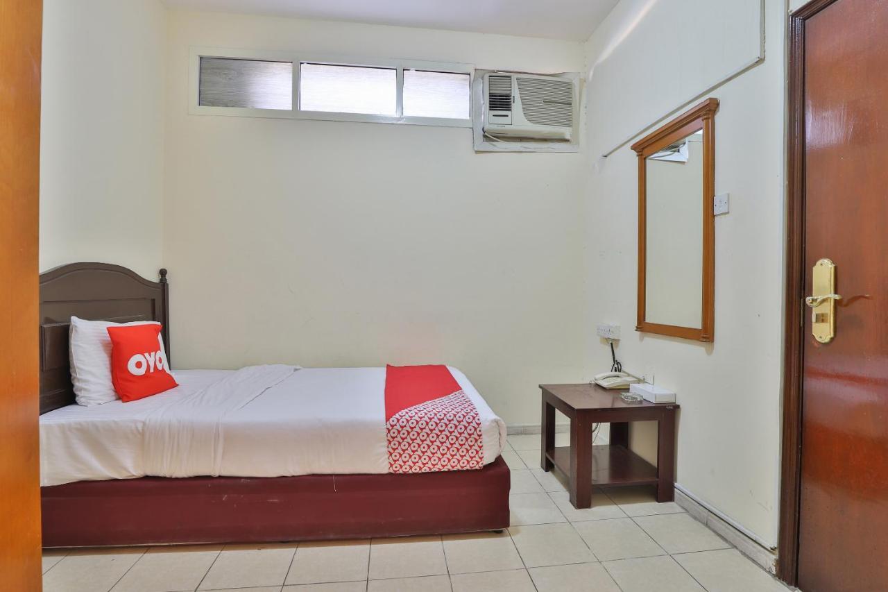 Oyo 366 Waves Hotel Acman Dış mekan fotoğraf
