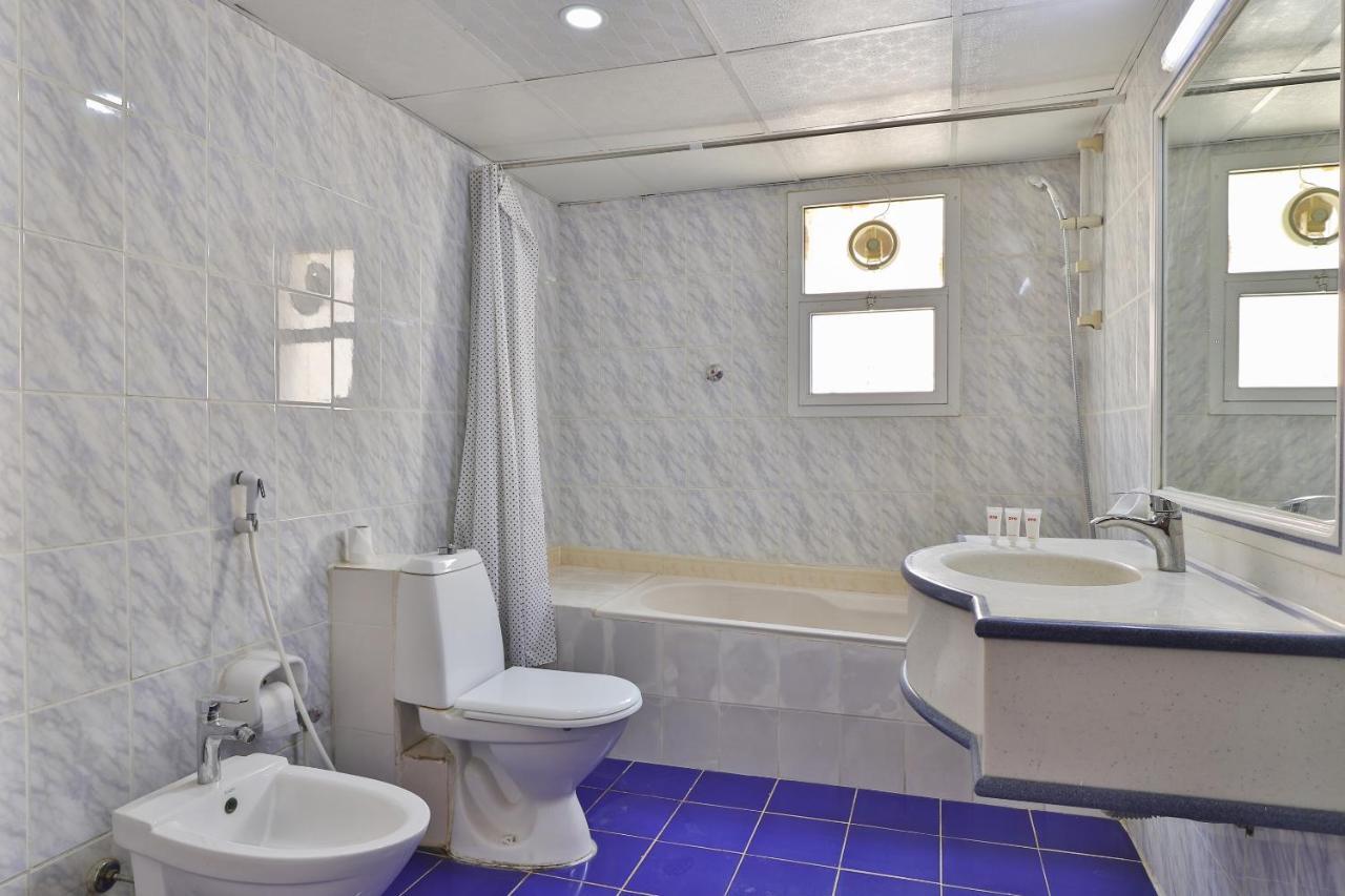 Oyo 366 Waves Hotel Acman Dış mekan fotoğraf