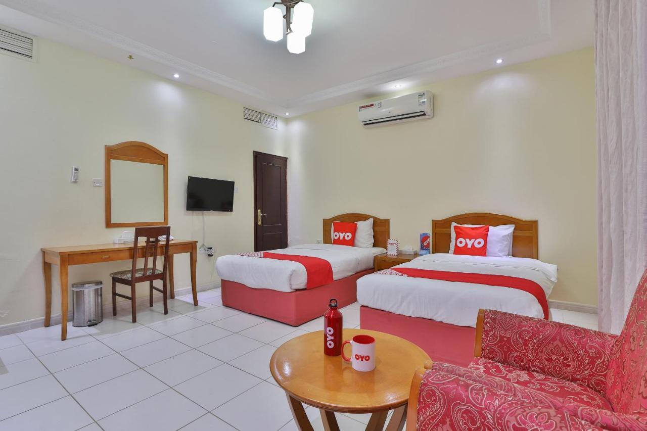 Oyo 366 Waves Hotel Acman Dış mekan fotoğraf