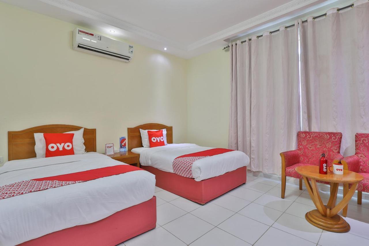 Oyo 366 Waves Hotel Acman Dış mekan fotoğraf